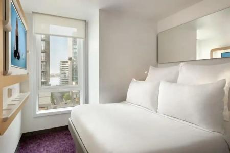 YOTEL Boston - 46
