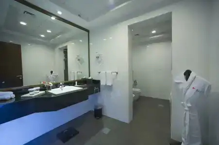 Ramada by Wyndham Abu Dhabi Corniche - 61