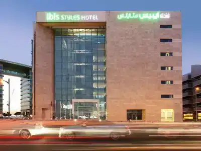 Ibis Styles Dubai Jumeira - 4