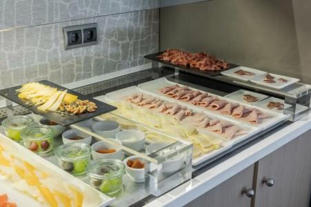 Ilunion Almirante - 70