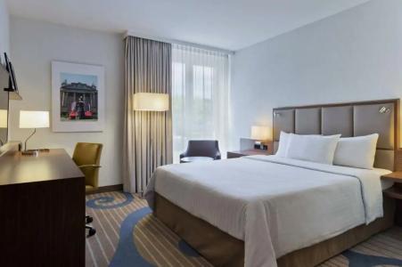 Courtyard by Marriott Wiesbaden-Nordenstadt - 84