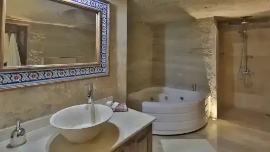 Family Cave Suite - 4