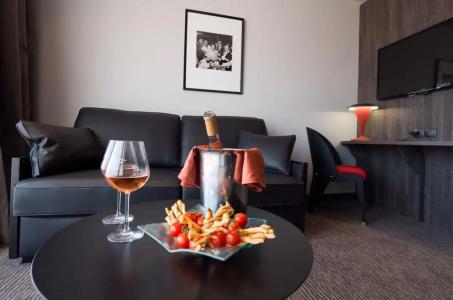 Best Western Premier Le Patio des Artistes Wellness Jacuzzi - 7