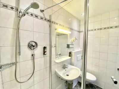 West an der Bockenheimer Warte - 75