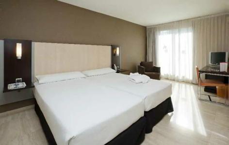 Ilunion Almirante - 85