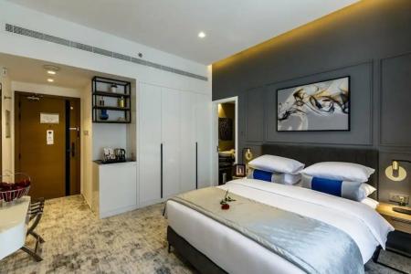 Rose Executive - DWTC - 71
