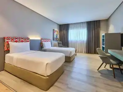 Ibis Styles Dubai Jumeira - 2