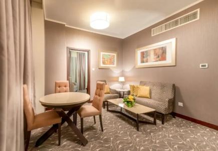 Hawthorn Suites by Wyndham Abu Dhabi City Center - 76