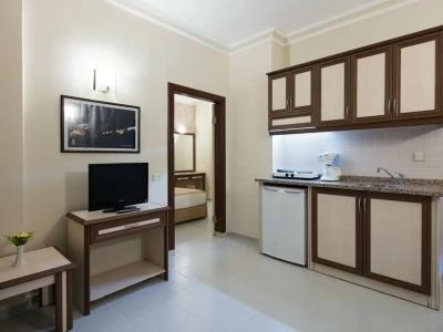 May Flower Apart - 26