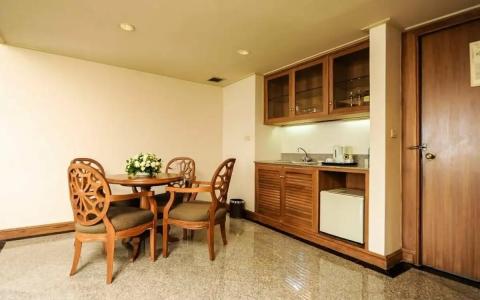 Montien Riverside Bangkok - 55