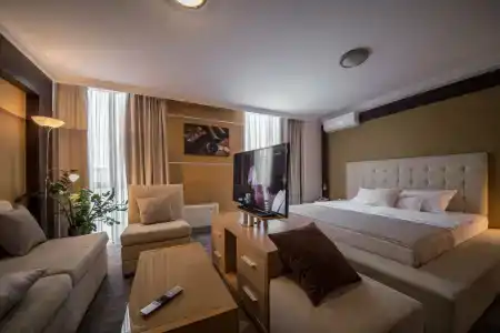 Putnik Inn Belgrade - 2