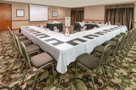 Wingate by Wyndham - Edmonton West - 59