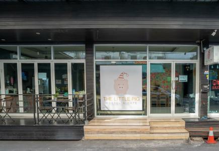 The Little Pig Sukhumvit - 16