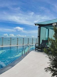 Serenotel Pattaya - 38