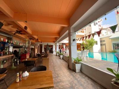 MANGO Lagoon Place - 14