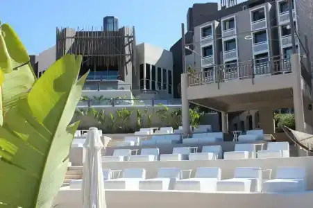 Paloma Perissia - 10