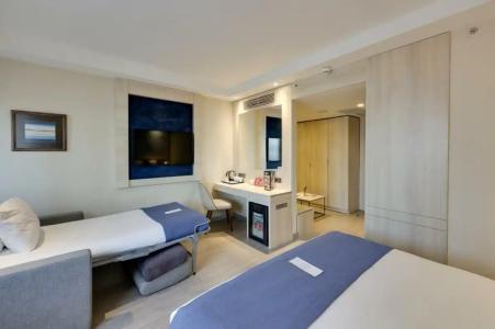 Ramada by Wyndham Istanbul Old City - 77