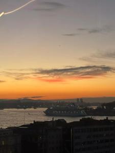 Azzap Galata - 30