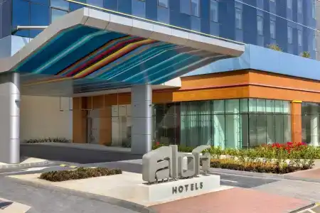 Aloft Al Mina, Dubai - 12