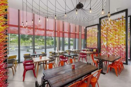 Hampton by Hilton Dubai Al Seef - 36