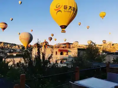 Falcon Cave Suites - 43