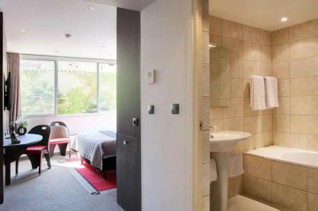 Best Western Premier Le Patio des Artistes Wellness Jacuzzi - 92