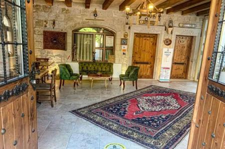 Risus Cave Suites - 26