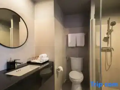 Oakwood Journeyhub Pattaya SHA Extra Plus - 40