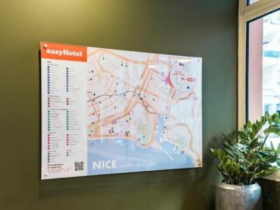 easyNice Palais des Congrès – Old Town - 71