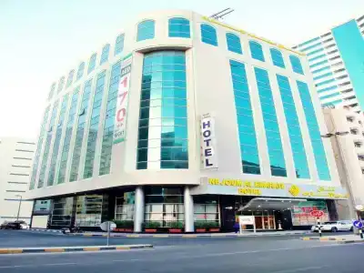 Nejoum Al Emarat - 43