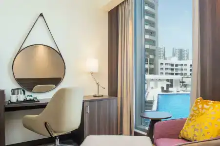 Hampton by Hilton Dubai Airport - 7