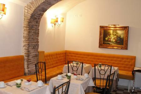 Boutique Trevi - 80
