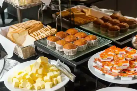 SureStay Plus by Best Western Sukhumvit 2 - 24