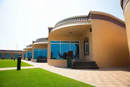 Royal Beach & Resort - 10