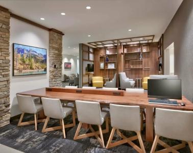 Hyatt Place Anchorage-Midtown - 44