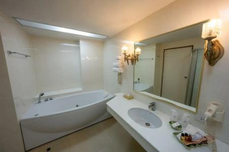 Ariston Bangkok - 48