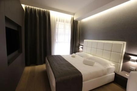 Mokinbas Baviera - 63