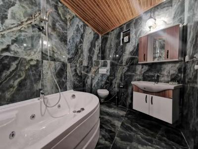 Falcon Cave Suites - 5