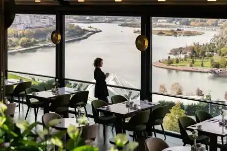 Clarion Golden Horn - 94