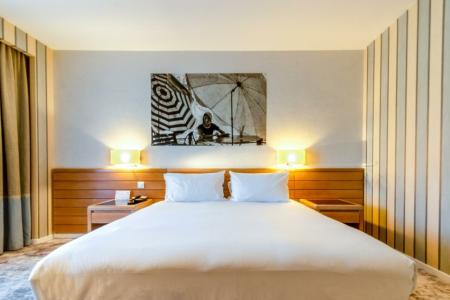 Holiday Inn Nice - Port St Laurent, an IHG - 75