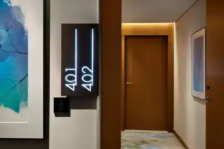 DoubleTree by Hilton Sharjah Waterfront And Residences - 29