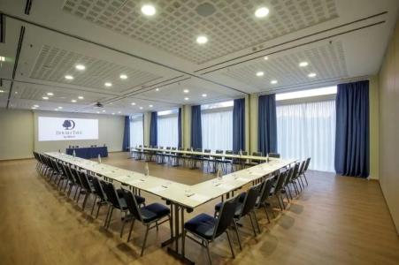 DoubleTree By Hilton Milan - 83