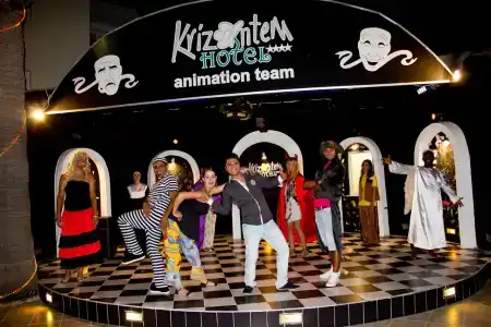 Kaila Krizantem - 18