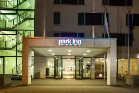 Park Inn by Radisson Frankfurt Airport - 30