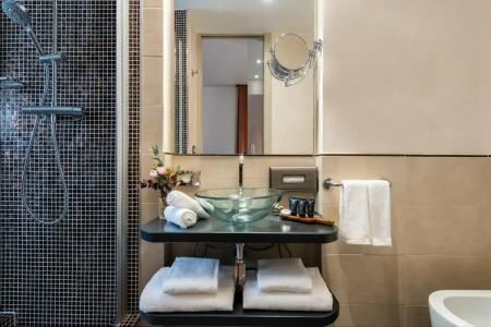 Leonardo Boutique Rome Termini - 13
