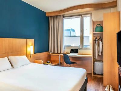 Ibis Barcelona Plaza Glòries 22@ - 36