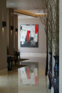 Somewhere Vouliagmeni - 30