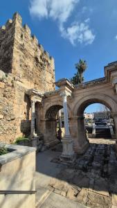 Hadrian Gate - 55