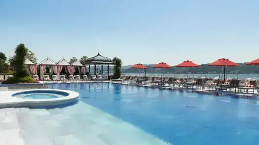 Four Seasons Istanbul at the Bosphorus - 70
