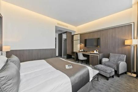 Congress Avenue - 36